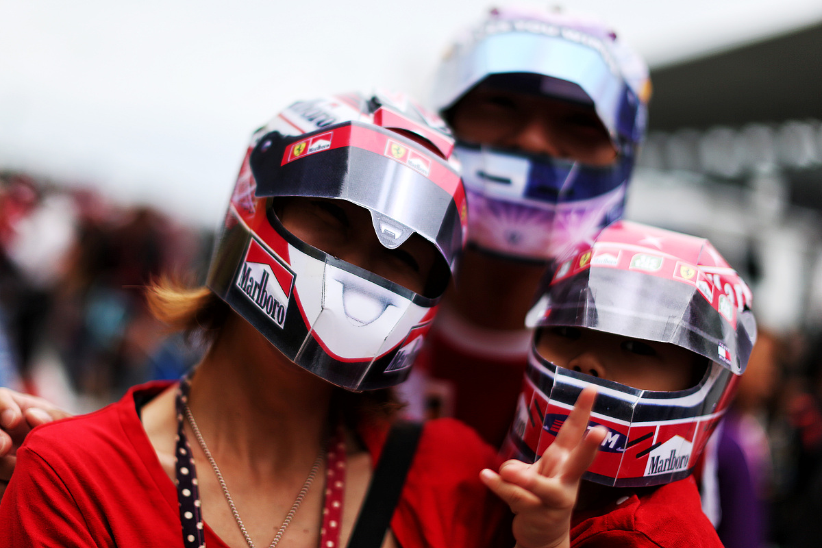 索伯车队逆转迈凯伦，拉塞尔状态火热