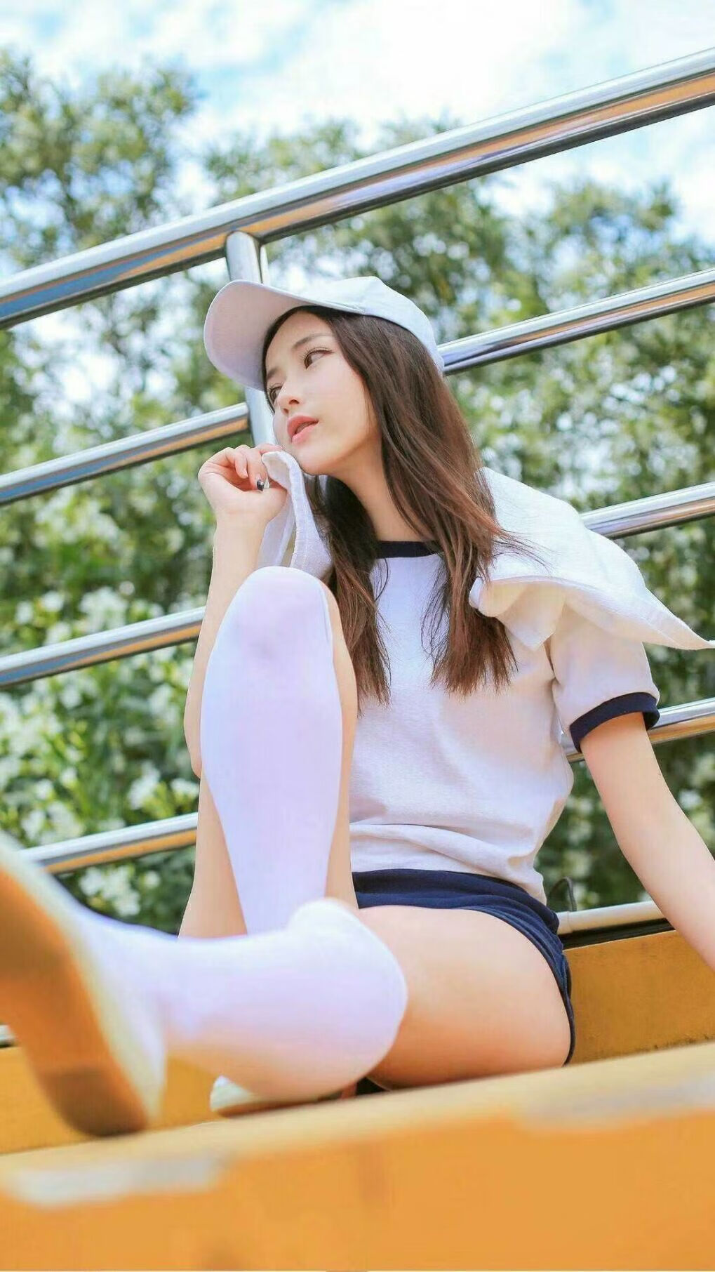 开云体育平台APP-双线接管，当浓眉在篮球场复刻F1赛道的绝对统治